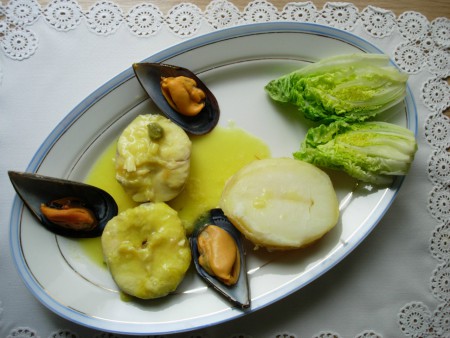 MERLUZA EN SALSA CON MEJILLONES